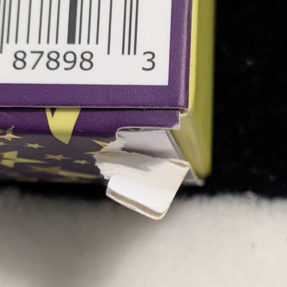 Light Foundation LWYA Gone In A Swipe - New In Box - Picture 7 of 15